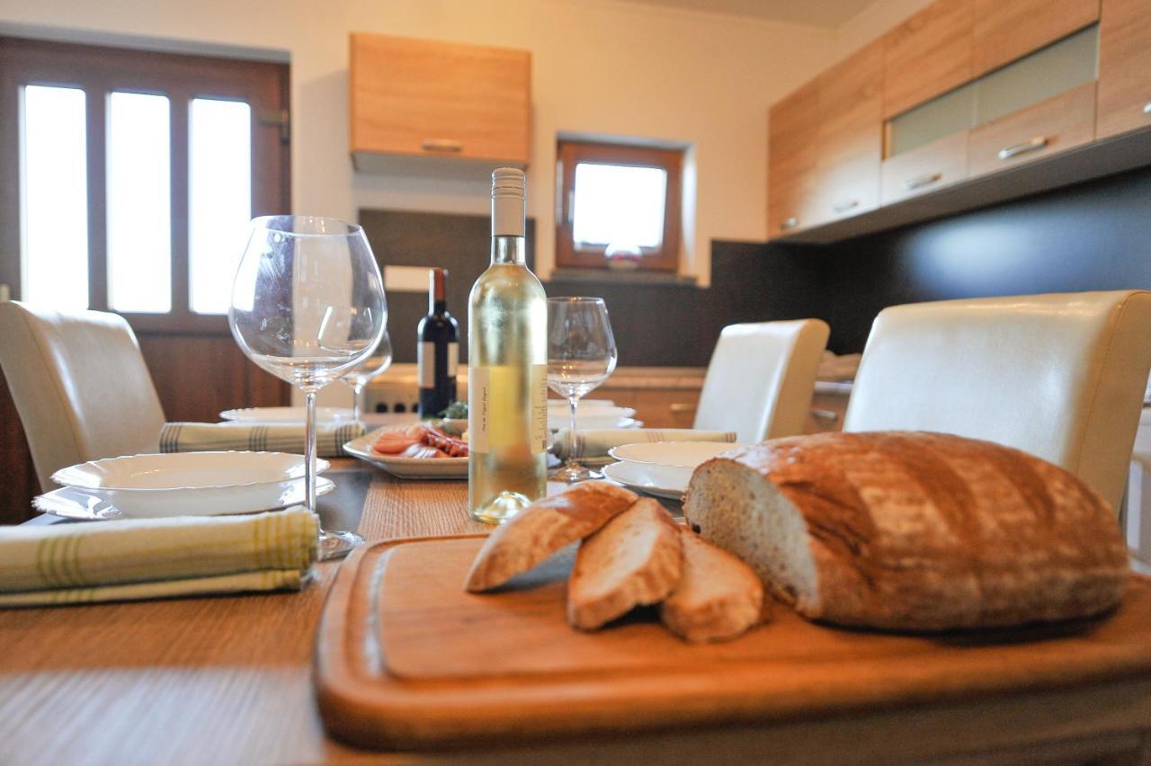 Jernej With Onsite Wellness Brezice