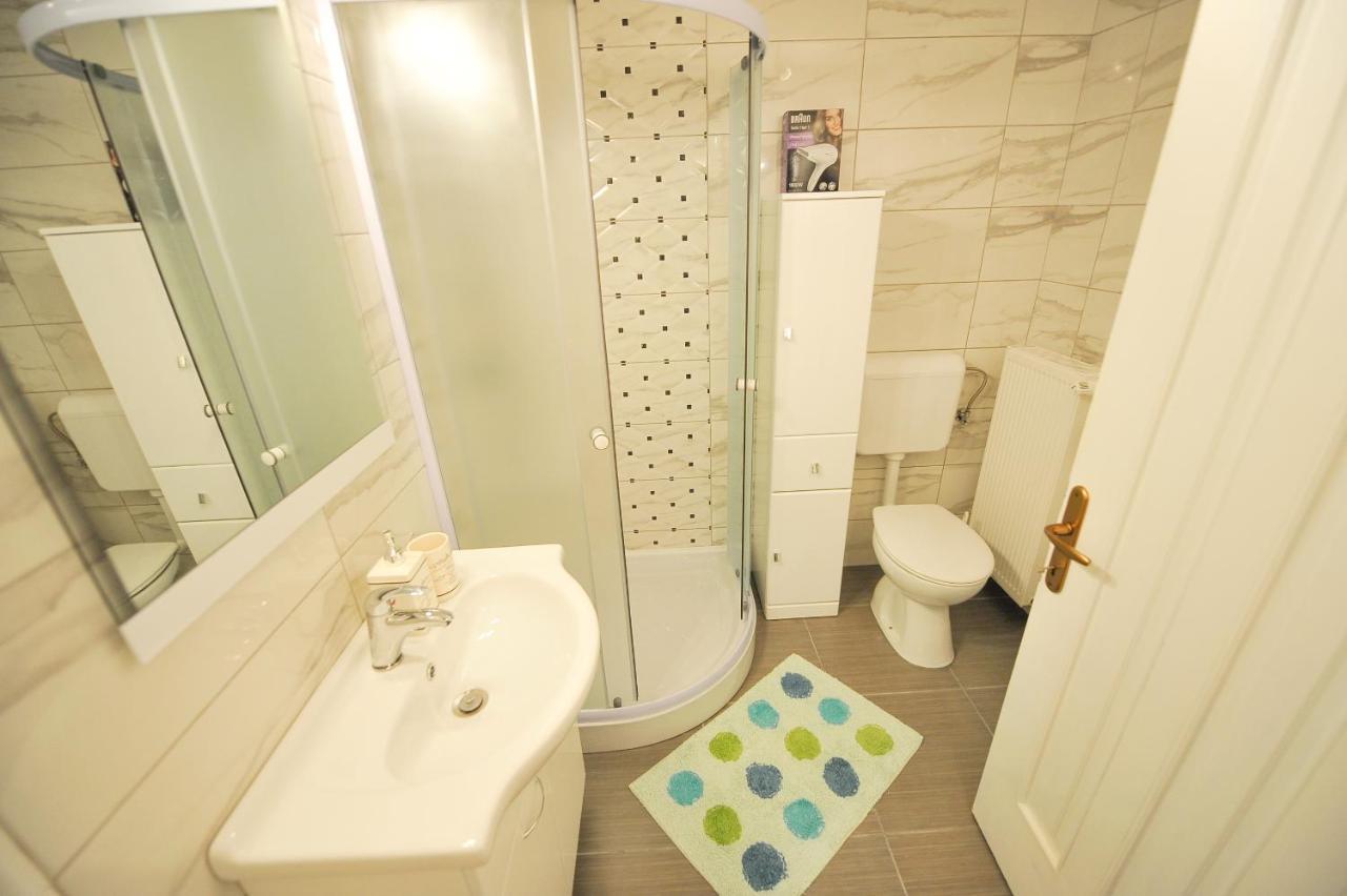 Apartment Jernej With Onsite Wellness *